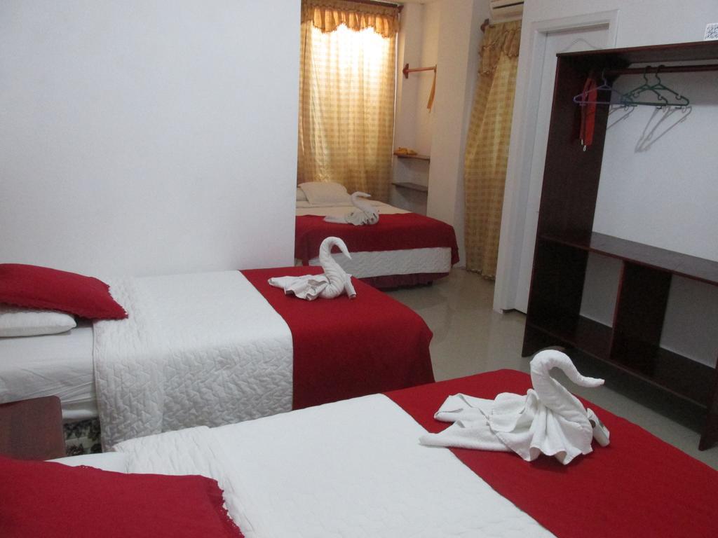 Hostal La Gran Tortuga Puerto Villamil Luaran gambar