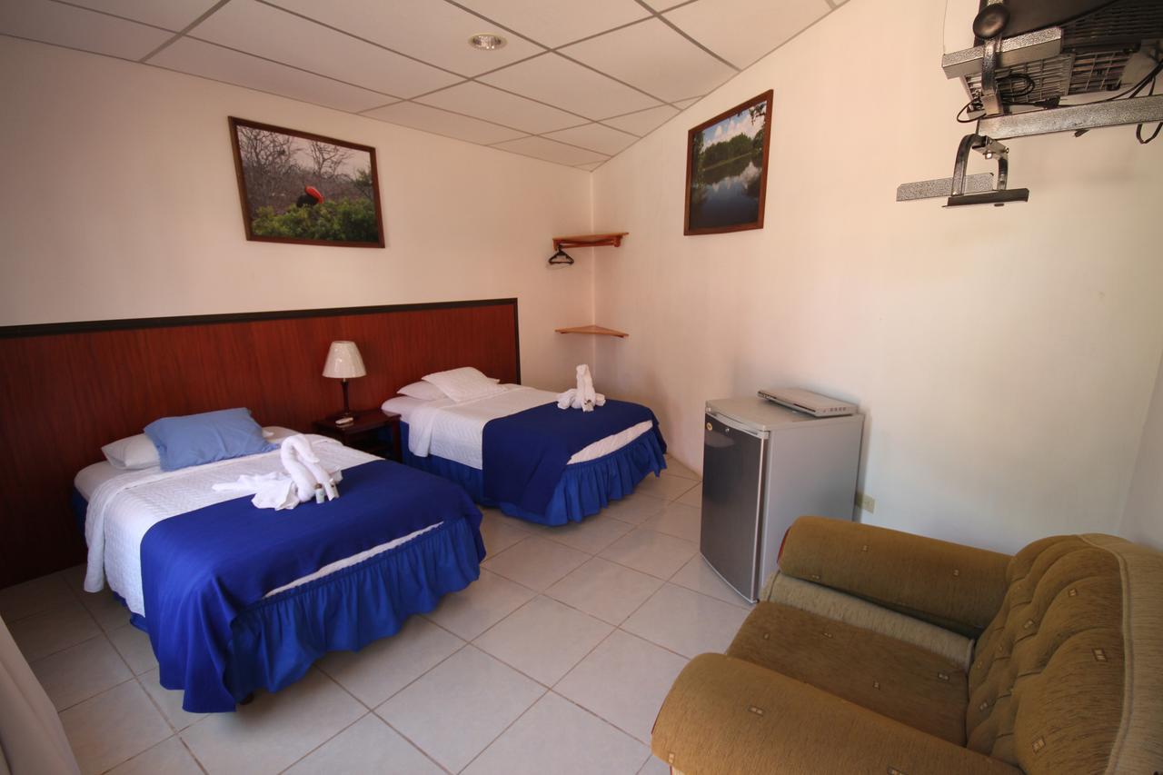 Hostal La Gran Tortuga Puerto Villamil Luaran gambar